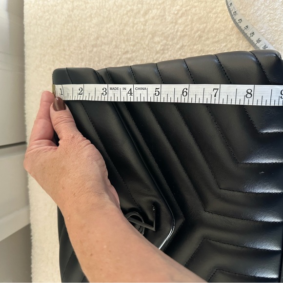 Saint Laurent Loulou Shoulder Bag Matelasse Chevron Medium - like new! - Picture 8 of 15